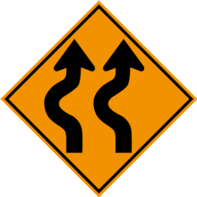 ROADSIDE DIVERSION WARNING (Two Arrows)